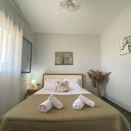 Dimis Cozy Near The Sea! Case de vacanță Litochoro